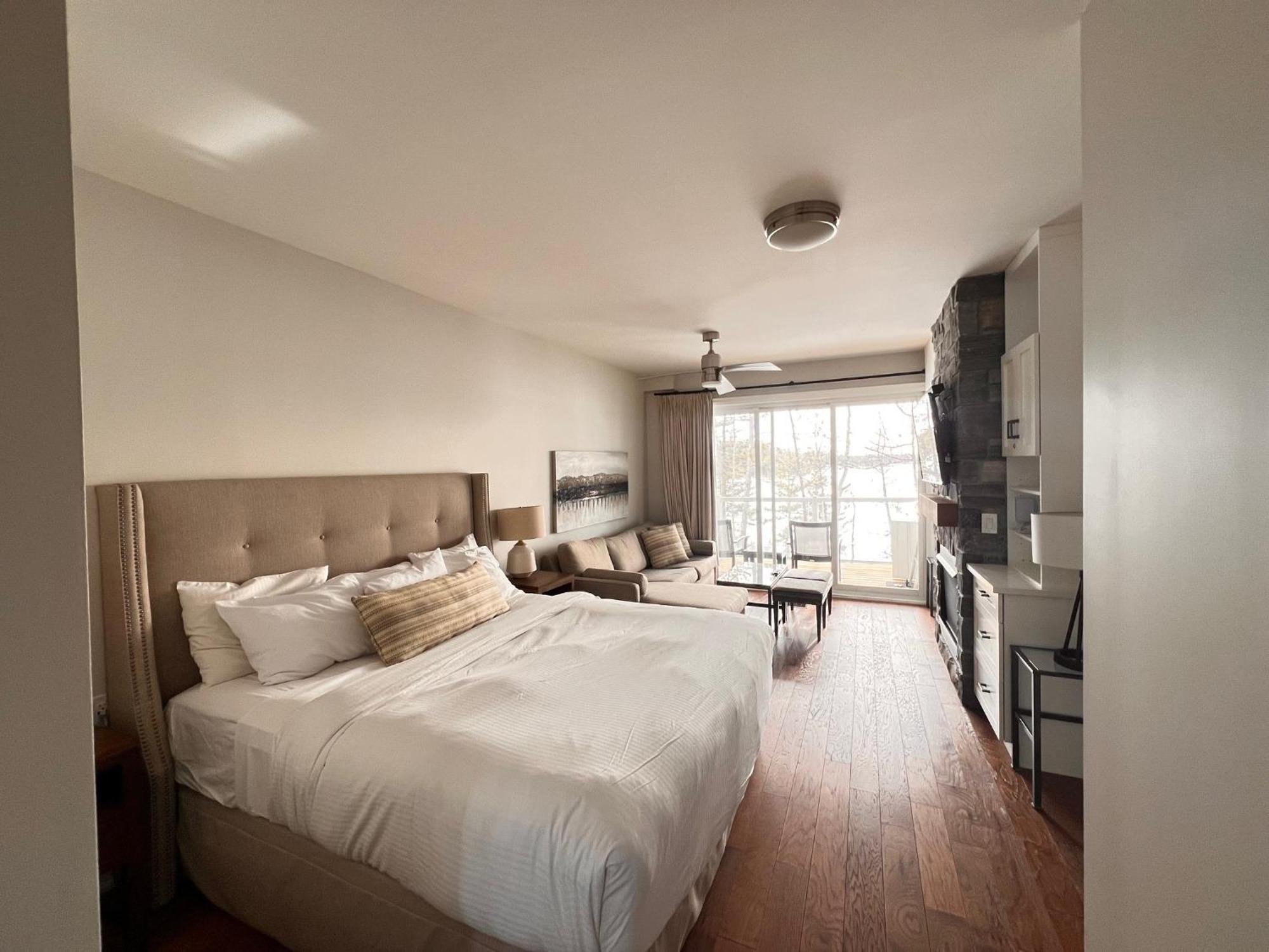Touchstone Resort Bracebridge Ngoại thất bức ảnh